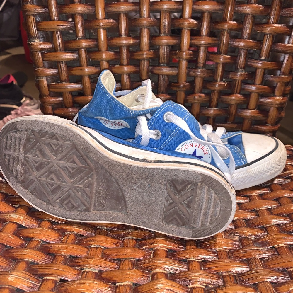 Like New! Converse - Picture 2 of 2